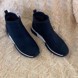 Life Stride booties